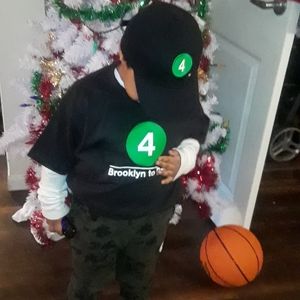 Meet your Posher, Crystal